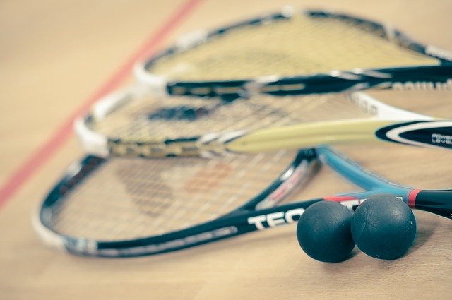 Tênis: benefícios esportes de raquetes